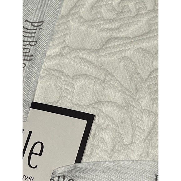 PiuBelle Portugal QUEEN Textured Woven Roses Quilt Coverlet White Bedspread NEW - Picture 5 of 5